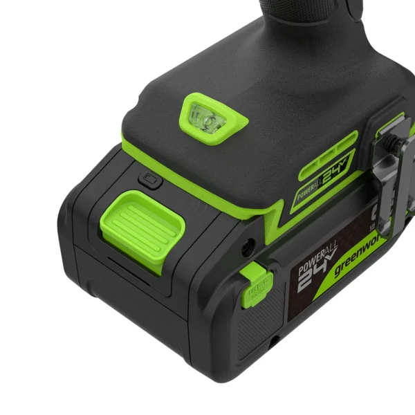 Greenworks 24V höggborvélasett 60 Nm – nærmynd af vinnuljósi og rafhlöðufestingu