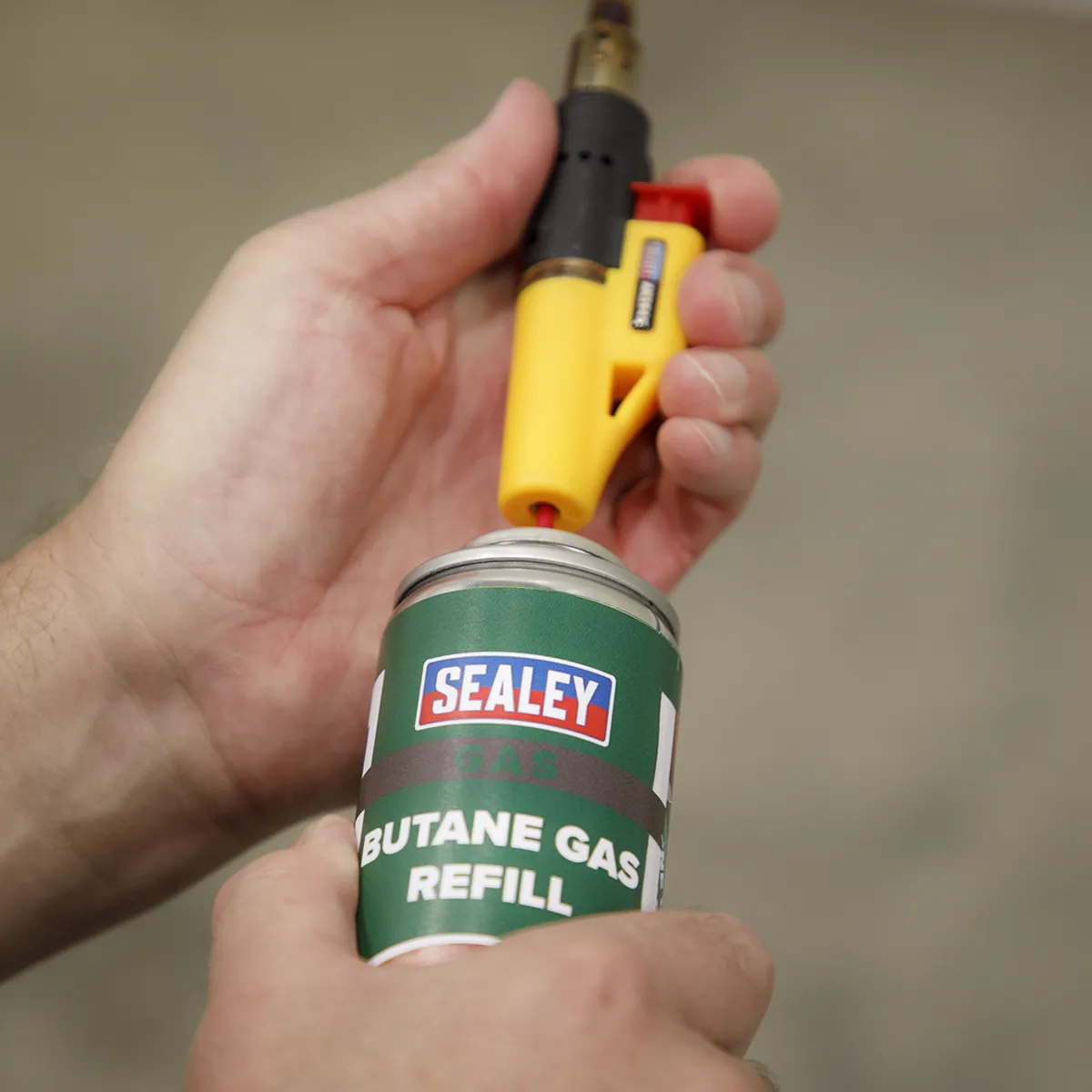 Gas áfylling 200 ml - Image 2
